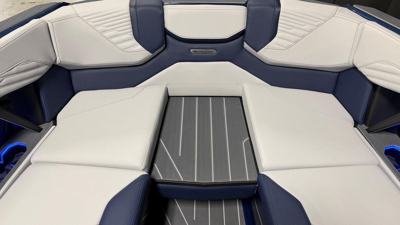 2027 Mastercraft X23 95