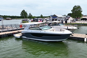 Cruisers Yachts 38 GLS 2 2026 Cruisers Yachts 38 GLS 3