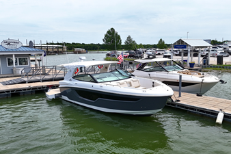 Cruisers Yachts 38 GLS 3 2026 Cruisers Yachts 38 GLS 4
