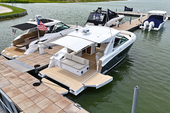 Cruisers Yachts 38 GLS 4 2026 Cruisers Yachts 38 GLS 5