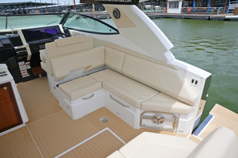 Cruisers Yachts 38 GLS 24 2026 Cruisers Yachts 38 GLS 25