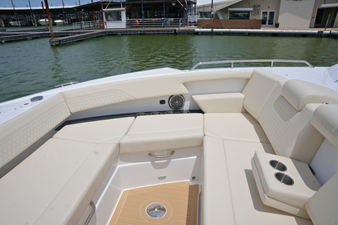 Cruisers Yachts 38 GLS 49 2026 Cruisers Yachts 38 GLS 50