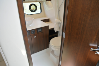 Cruisers Yachts 38 GLS 62 2026 Cruisers Yachts 38 GLS 63