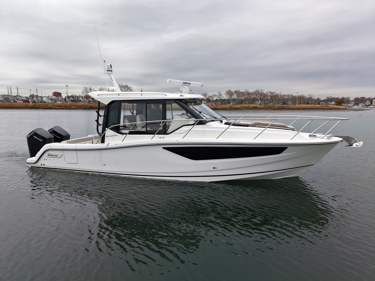 2026 Boston Whaler 365 Conquest 2