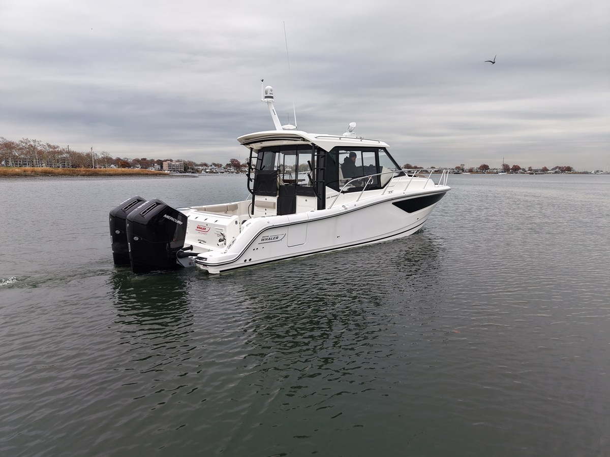 2026 Boston Whaler 365 Conquest 3