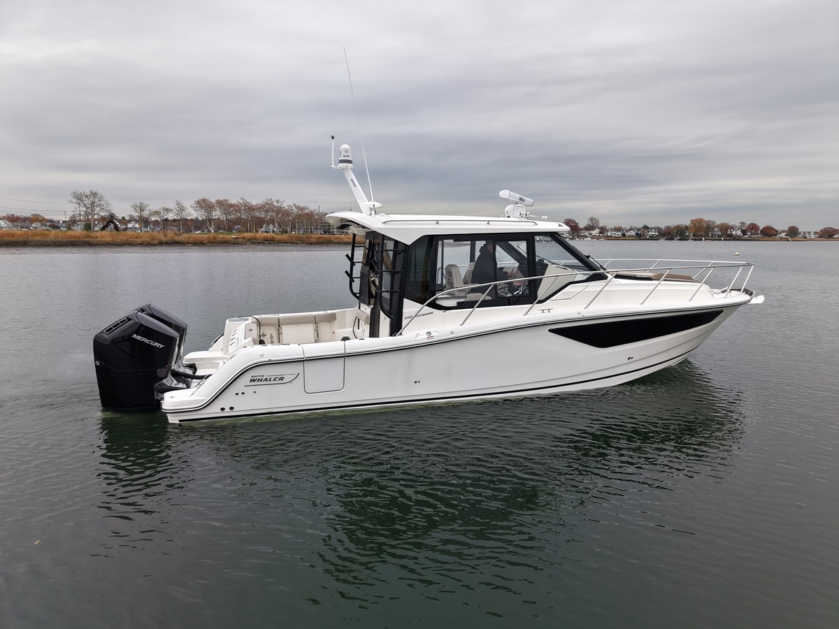 2026 Boston Whaler 365 Conquest 6