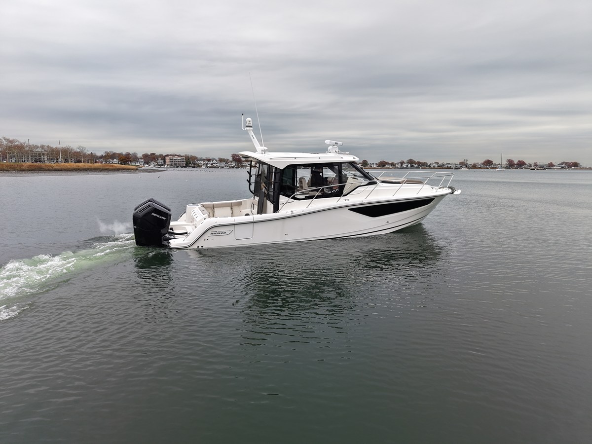2026 Boston Whaler 365 Conquest 7