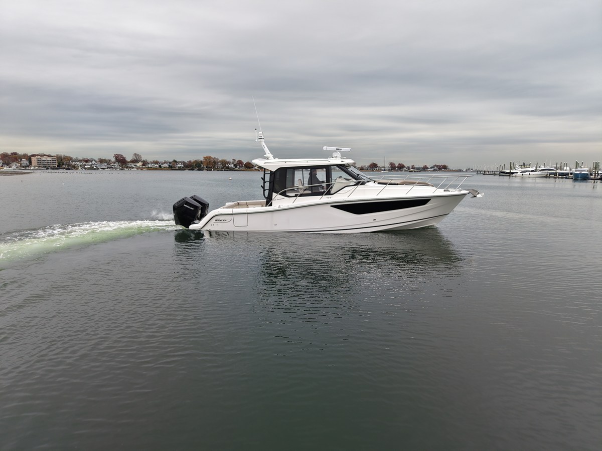 2026 Boston Whaler 365 Conquest 8