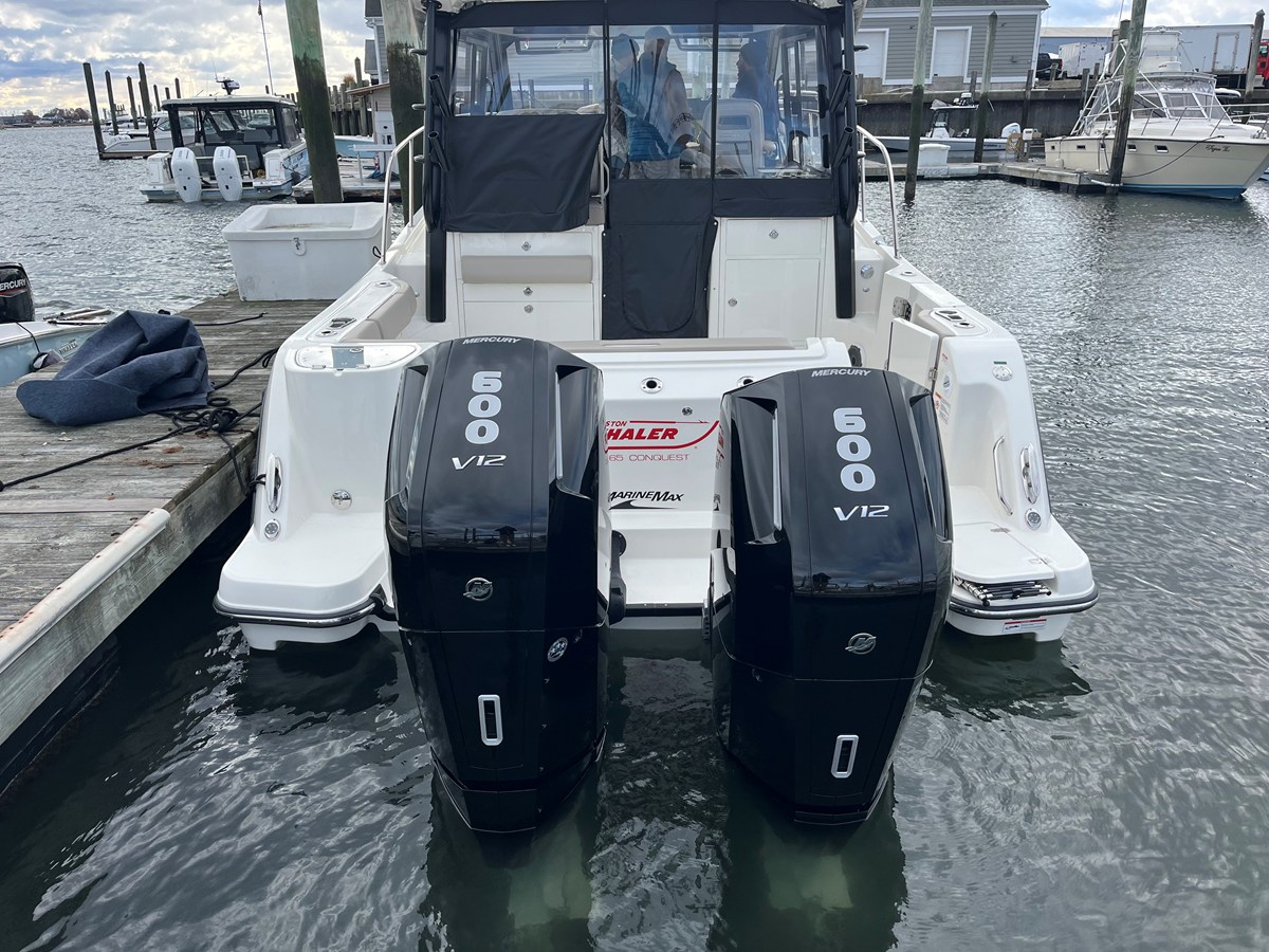 2026 Boston Whaler 365 Conquest 10