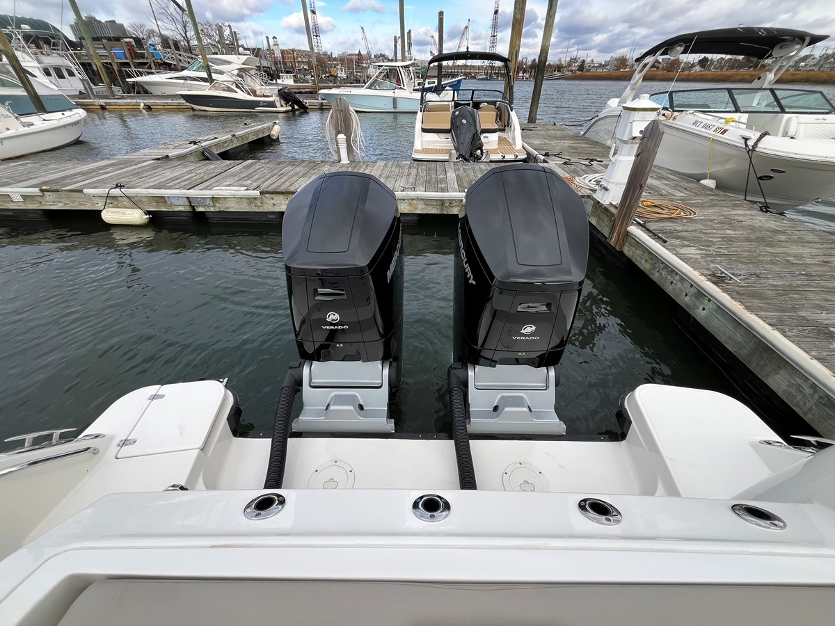 2026 Boston Whaler 365 Conquest 12