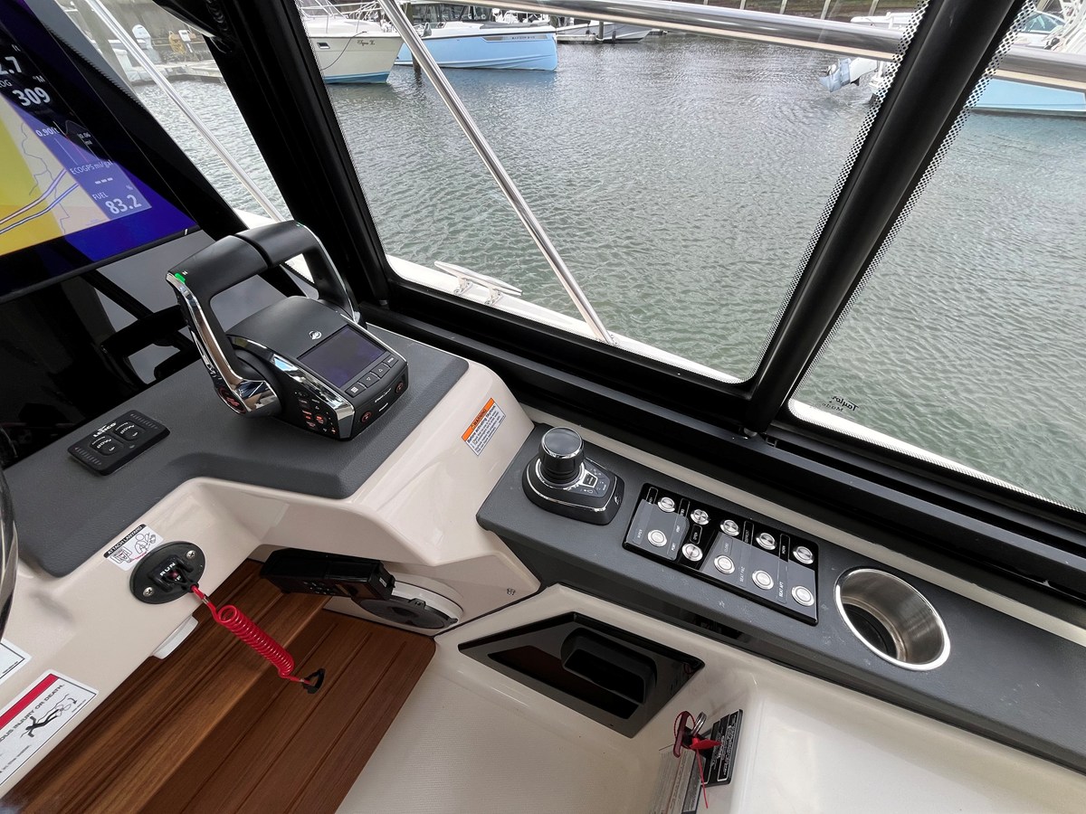 2026 Boston Whaler 365 Conquest 34