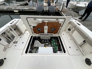 2026 Boston Whaler 365 Conquest 14