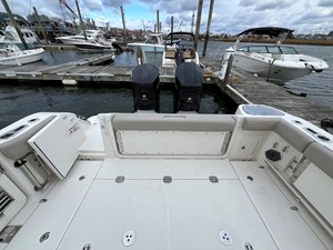 2026 Boston Whaler 365 Conquest 15