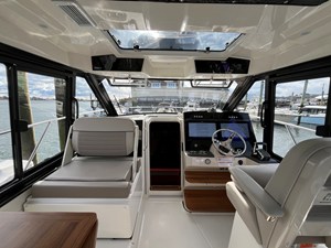 2026 Boston Whaler 365 Conquest 24
