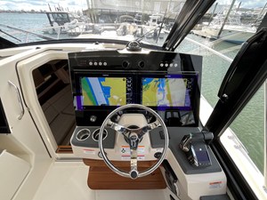 2026 Boston Whaler 365 Conquest 32