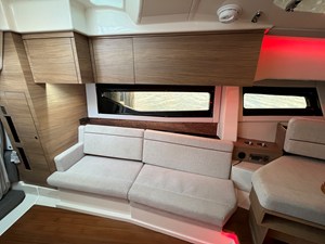 2026 Boston Whaler 365 Conquest 41