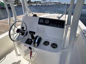 Boston Whaler 190 Montauk 5 2026 Boston Whaler 190 Montauk 6