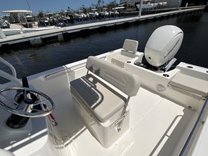 2026 Boston Whaler 190 Montauk 14