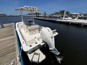 2026 Boston Whaler 190 Montauk 15