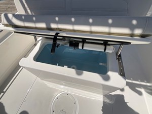 2026 Boston Whaler 190 Montauk 19