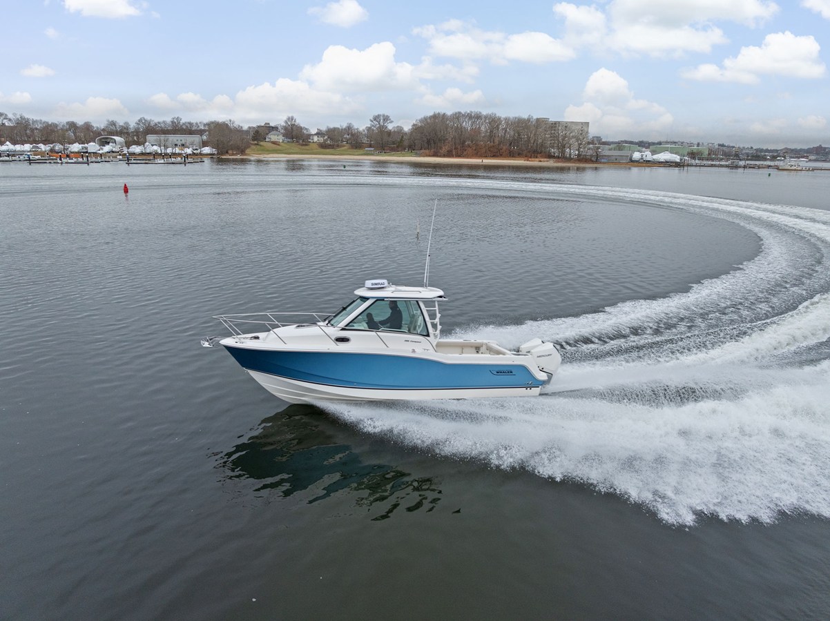 2026 Boston Whaler 285 Conquest 2