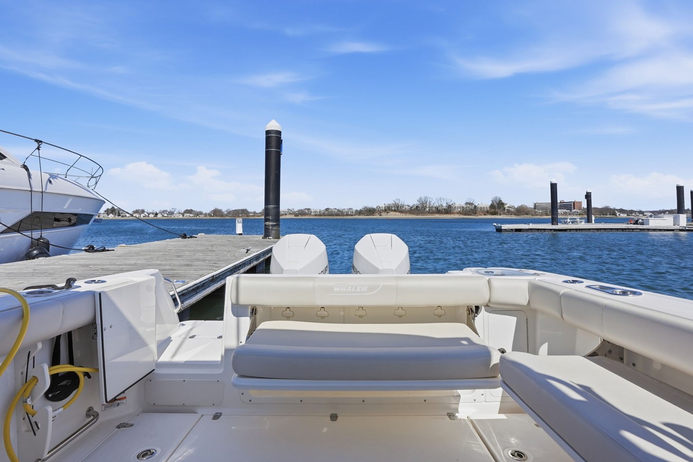 2026 Boston Whaler 285 Conquest 9