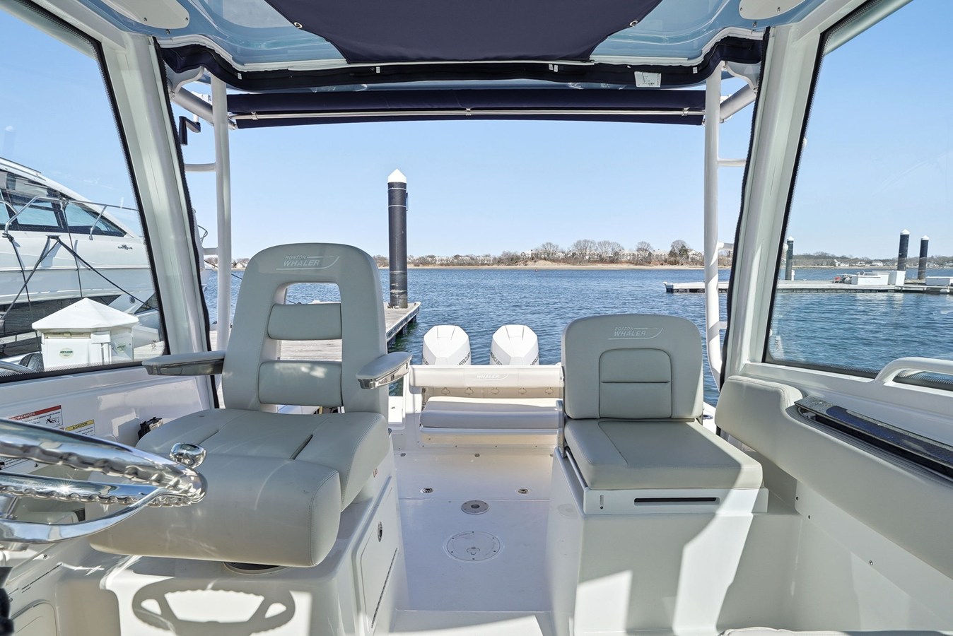2026 Boston Whaler 285 Conquest 17