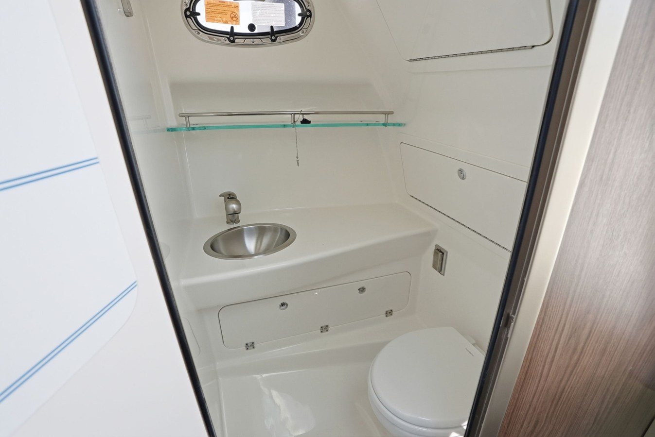 2026 Boston Whaler 285 Conquest 27