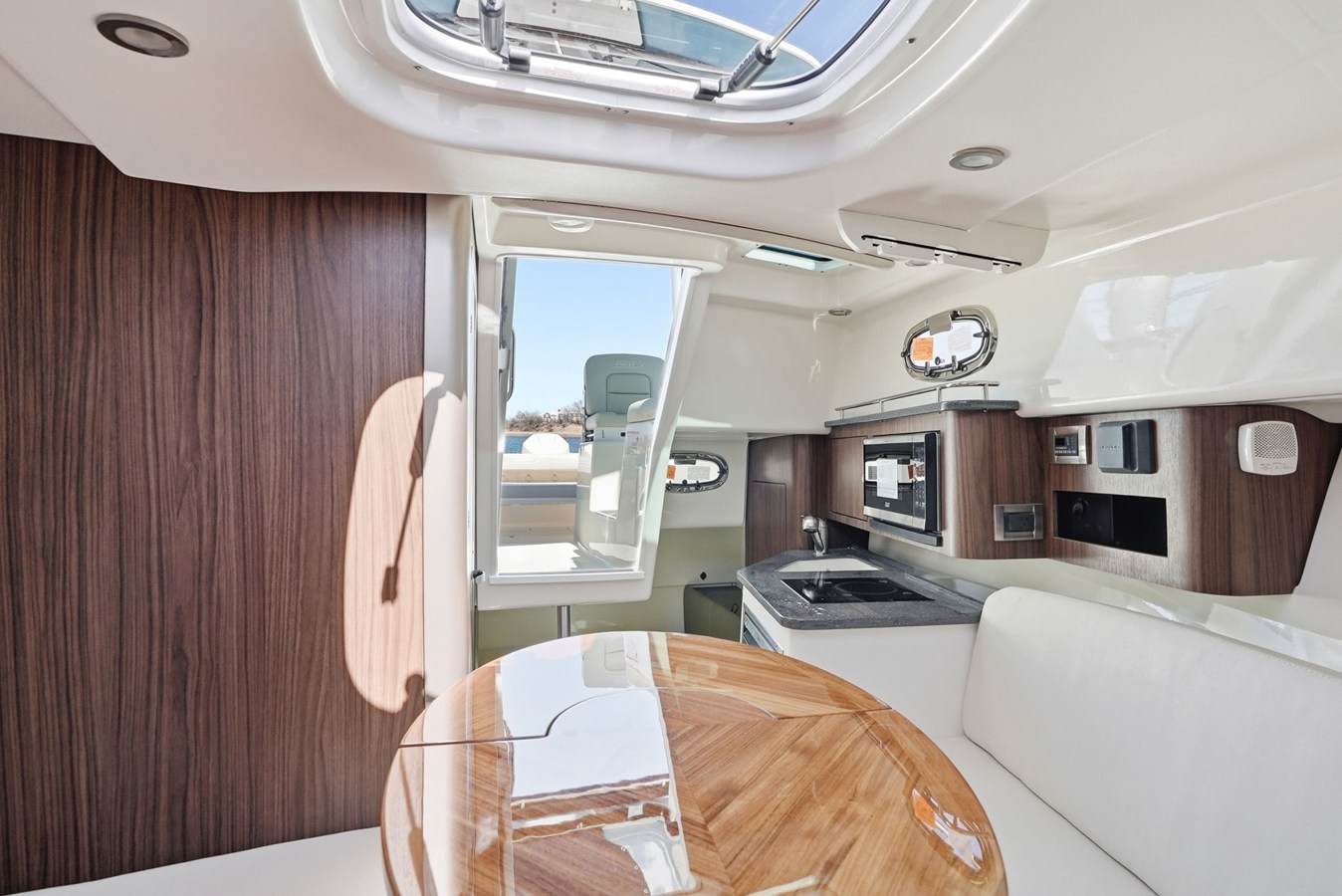 2026 Boston Whaler 285 Conquest 32