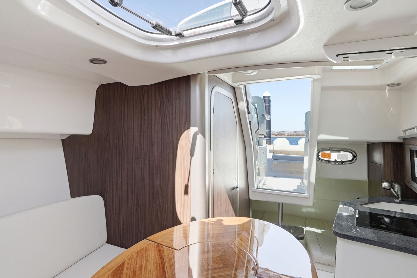 2026 Boston Whaler 285 Conquest 33