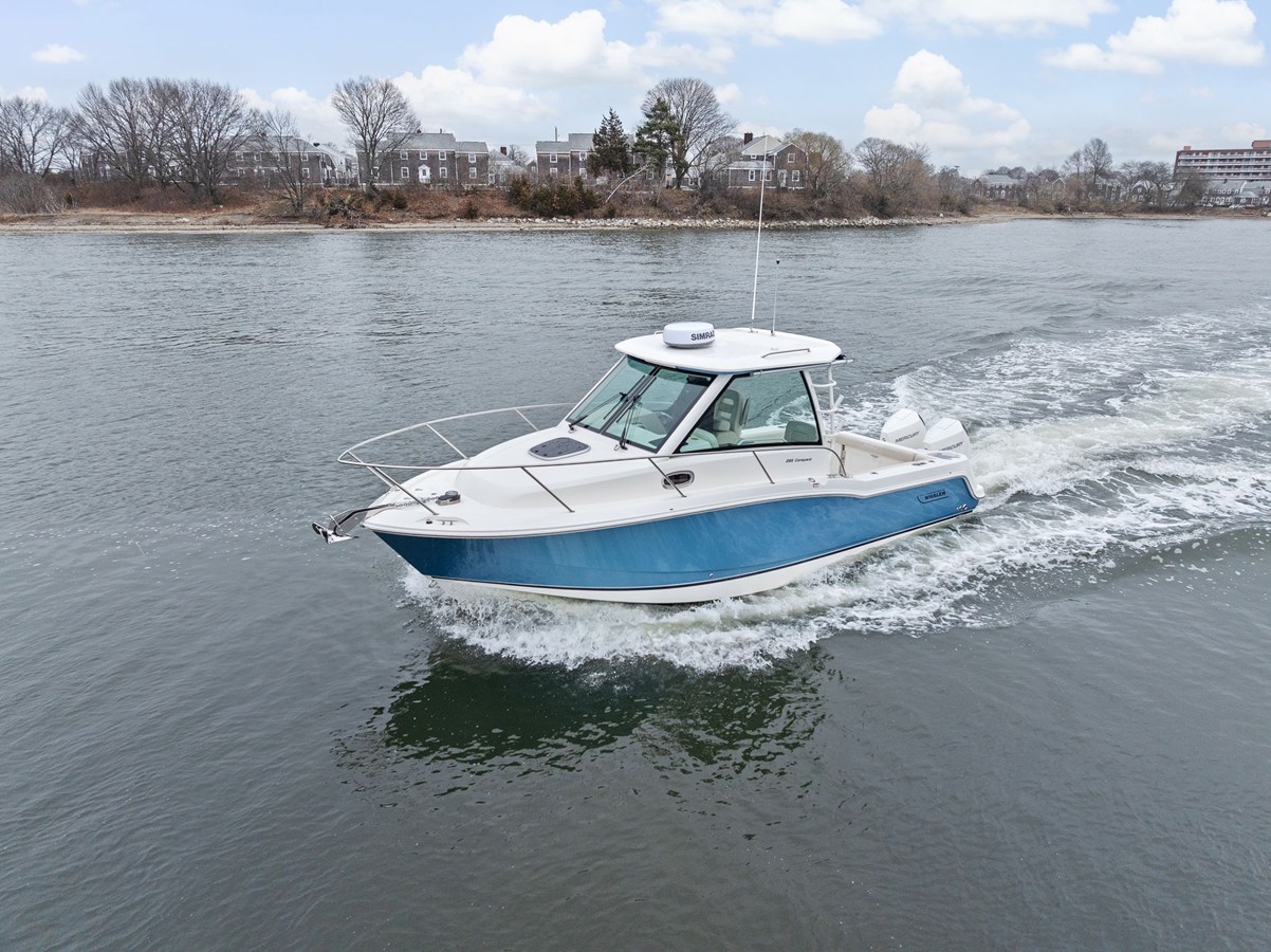 2026 Boston Whaler 285 Conquest 43