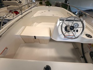 Boston Whaler 160 Super Sport 7 2027 Boston Whaler 160 Super Sport 8