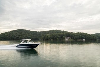 Sea Ray SLX 310 Outboard 3 2025 Sea Ray SLX 310 Outboard 4