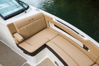 Sea Ray SLX 310 Outboard 15 2025 Sea Ray SLX 310 Outboard 16