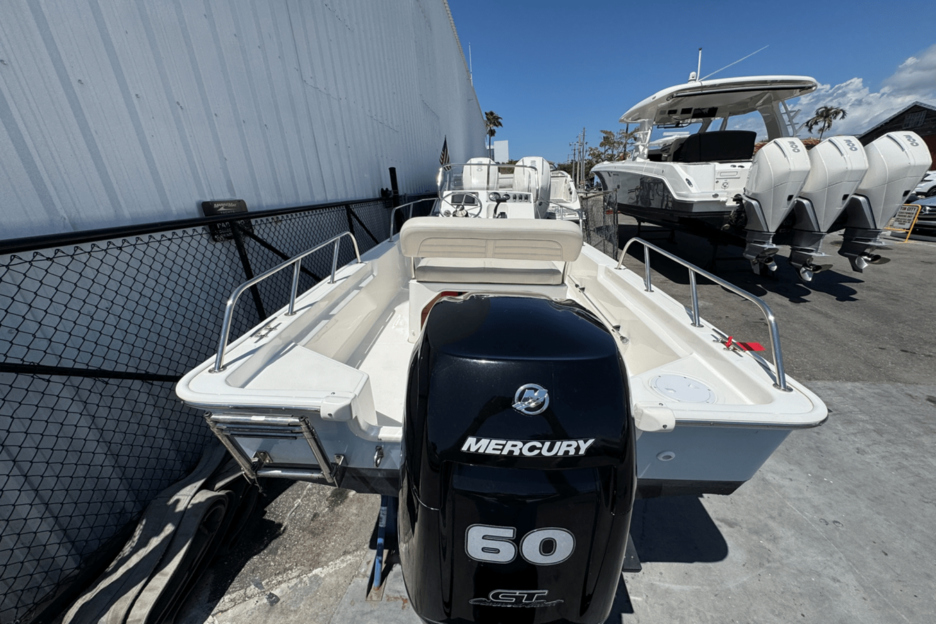 2020 Boston Whaler 150 Montauk 8