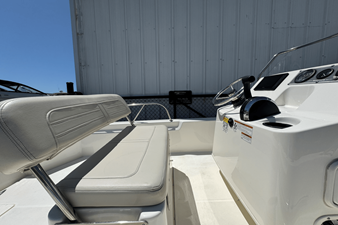 Boston Whaler 150 Montauk 12 2020 Boston Whaler 150 Montauk 13