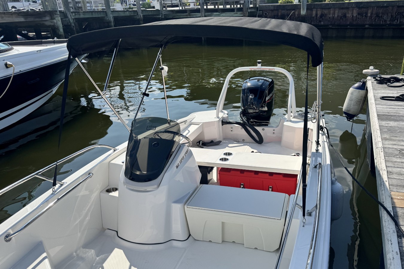 2027 Boston Whaler 160 Super Sport 8