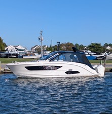 Sea Ray SUNDANCER 370 OUTBOARD 0 2026 Sea Ray SUNDANCER 370 OUTBOARD 1