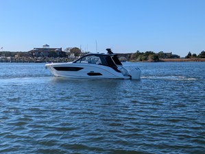 Sea Ray SUNDANCER 370 OUTBOARD 10 2026 Sea Ray SUNDANCER 370 OUTBOARD 11