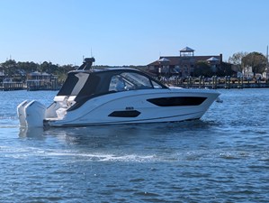 Sea Ray SUNDANCER 370 OUTBOARD 14 2026 Sea Ray SUNDANCER 370 OUTBOARD 15