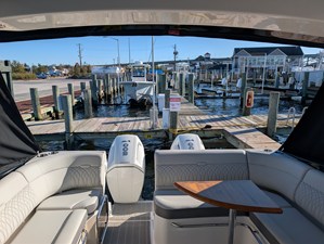 Sea Ray SUNDANCER 370 OUTBOARD 22 2026 Sea Ray SUNDANCER 370 OUTBOARD 23