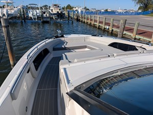 Sea Ray SUNDANCER 370 OUTBOARD 24 2026 Sea Ray SUNDANCER 370 OUTBOARD 25