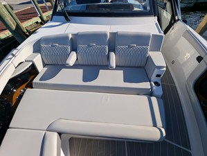 Sea Ray SUNDANCER 370 OUTBOARD 25 2026 Sea Ray SUNDANCER 370 OUTBOARD 26