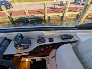 Sea Ray SUNDANCER 370 OUTBOARD 28 2026 Sea Ray SUNDANCER 370 OUTBOARD 29