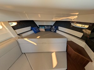 Sea Ray SUNDANCER 370 OUTBOARD 32 2026 Sea Ray SUNDANCER 370 OUTBOARD 33