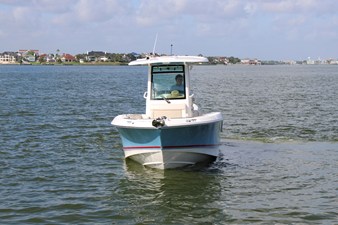 2027 Boston Whaler 250 Outrage 7