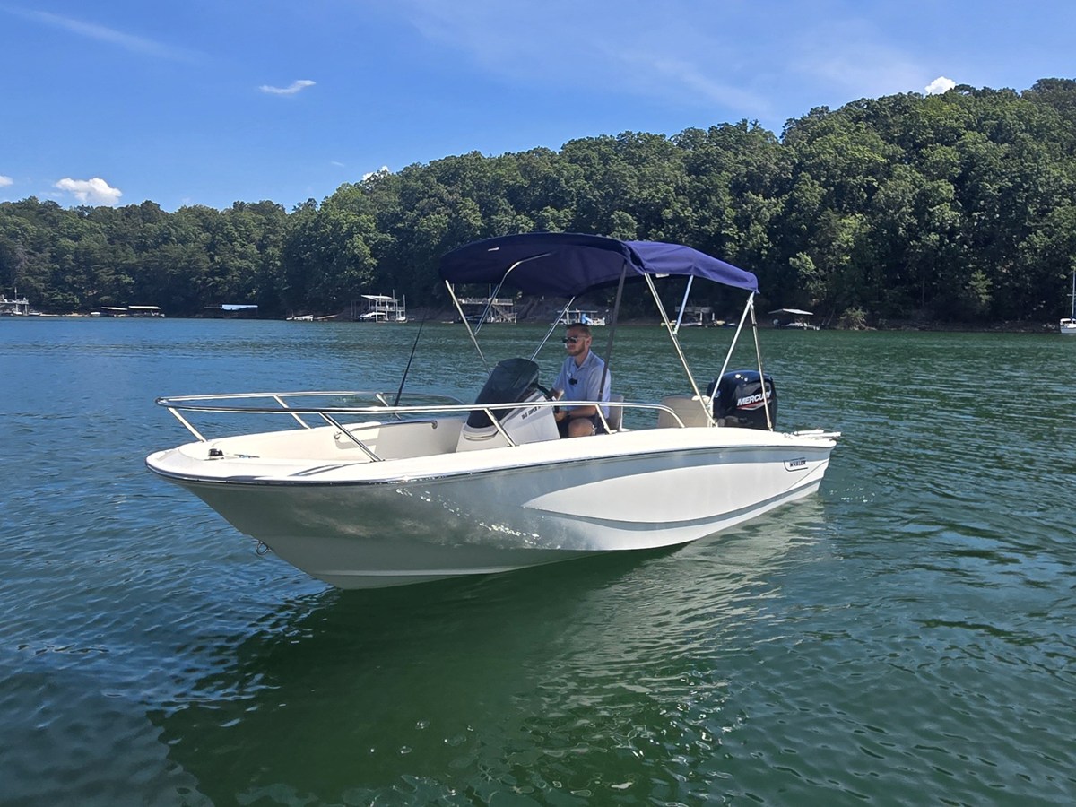 2026 Boston Whaler 160 Super Sport 2