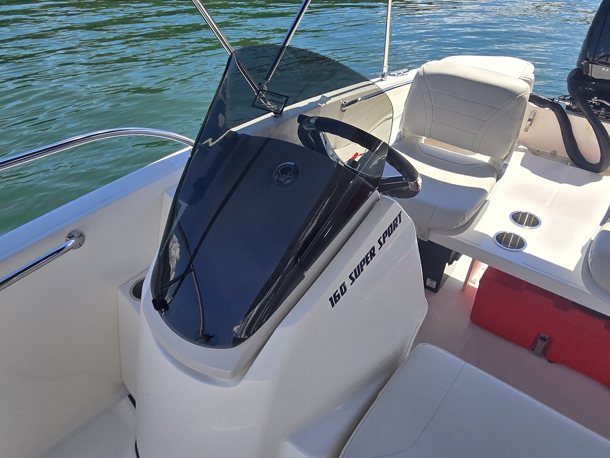 2026 Boston Whaler 160 Super Sport 11