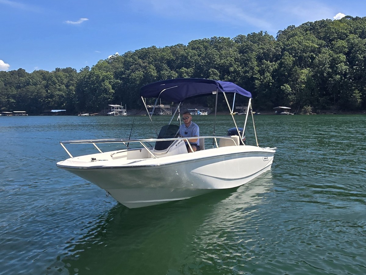 2026 Boston Whaler 160 Super Sport 21