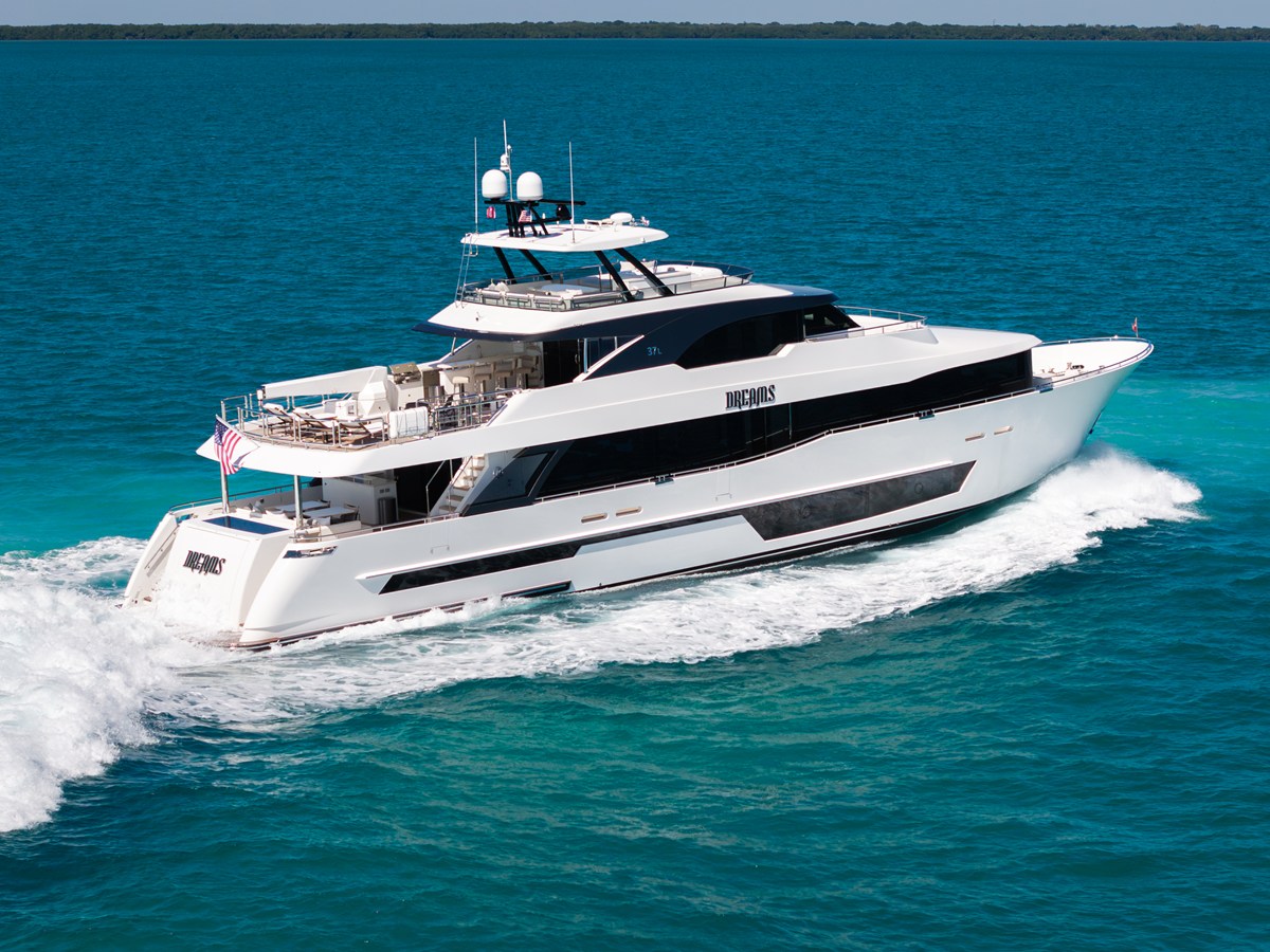 2022 Ocean Alexander 37L 8